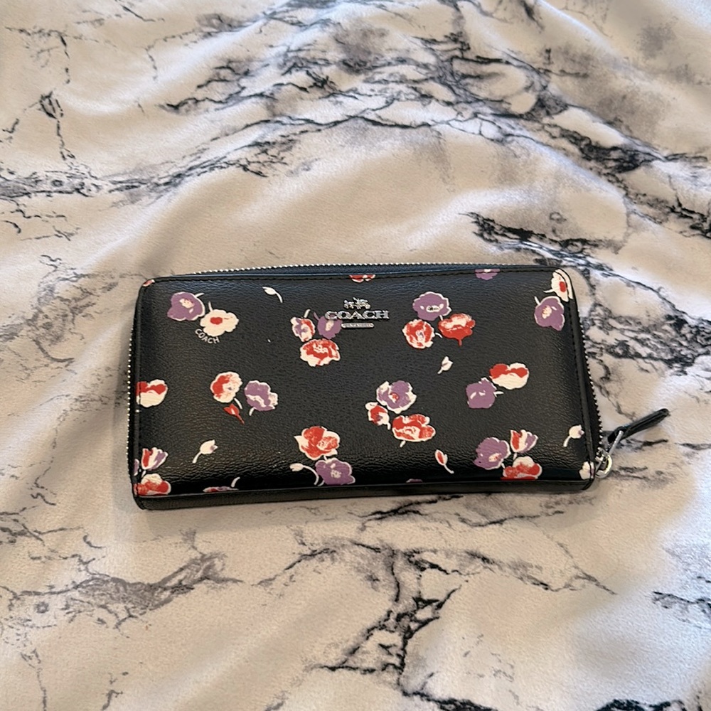 NWOT Coach Wild Flower Wallet